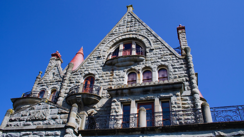 Explore Victoria: Be a Tourist in Your Own Hometown | DFH Real Estate